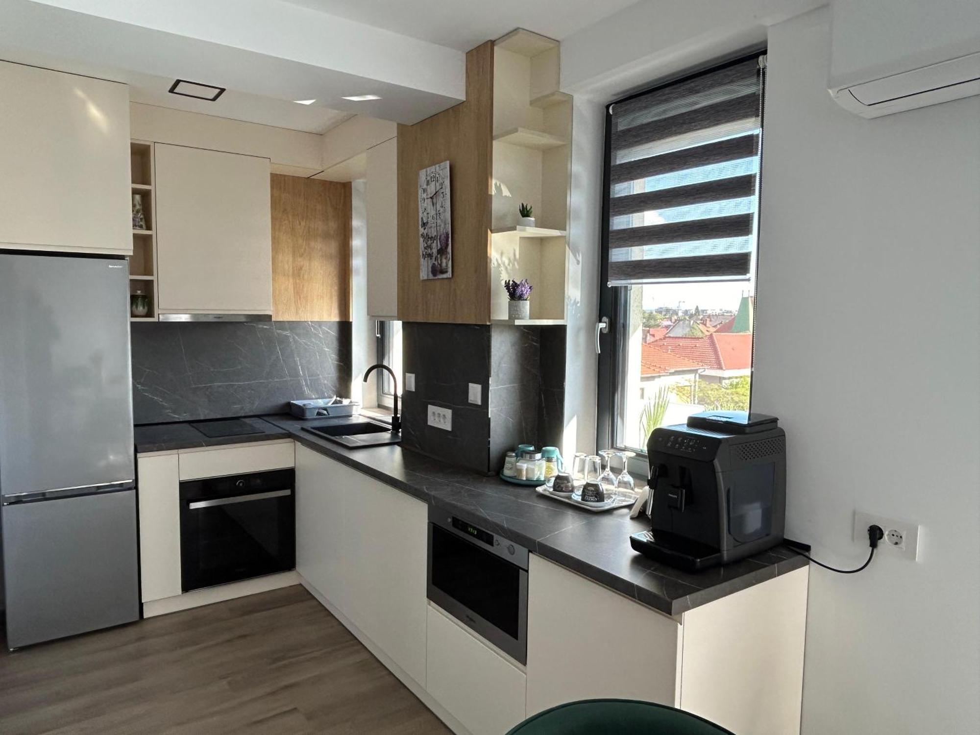 Coquette Studio Central Oradea Eksteriør billede